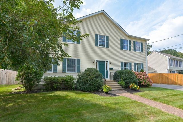 17 Stacey St, Natick, MA 01760