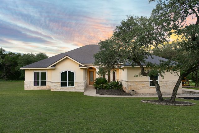 26807 Interstate Highway 10 W #3, Boerne, TX 78006
