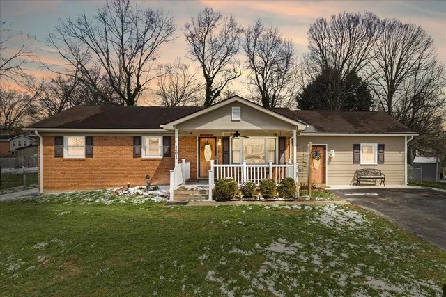 5601 Blenna Ct, Dublin, VA 24084
