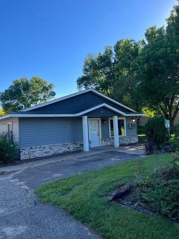 1908 2nd Ave NE #1, Menomonie, WI 54751