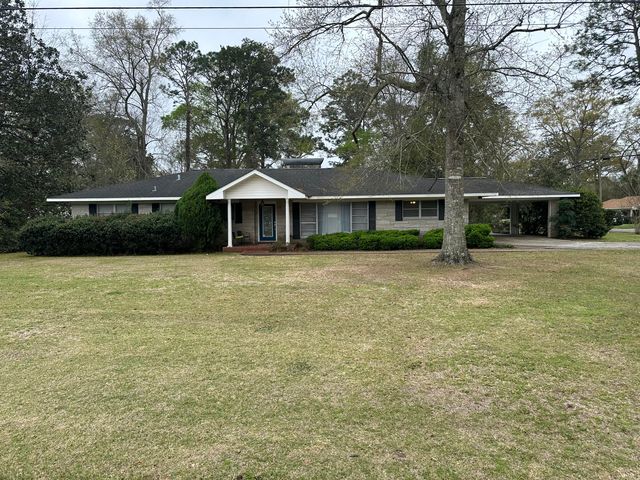 1619 W  4th Ave, Picayune, MS 39466