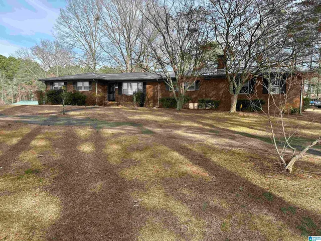 2121 Cheatwood Dr, Oxford, AL 36203