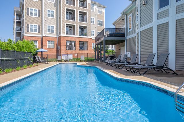 211 Pomeroy Ave #1202, Meriden, CT 06450