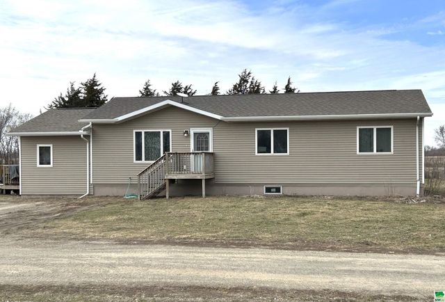 48373 Connor Rd, Mccook Lake, SD 57038