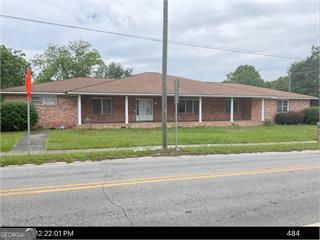 14 N  Ralph St, Claxton, GA 30417