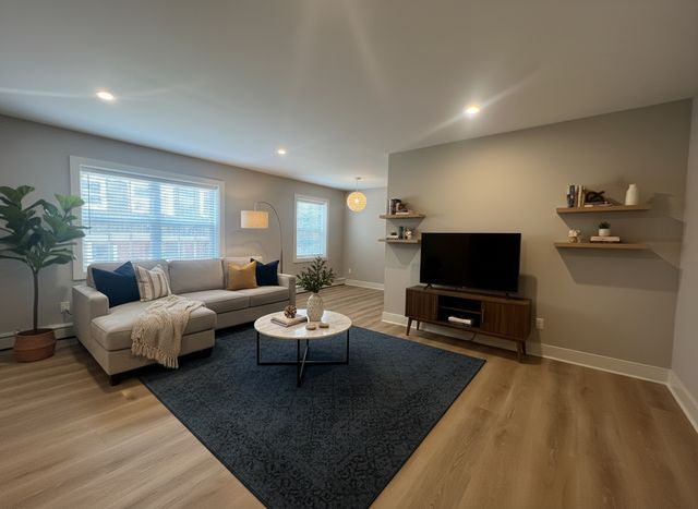 32 W  Montgomery Ave #101, Ardmore, PA 19003