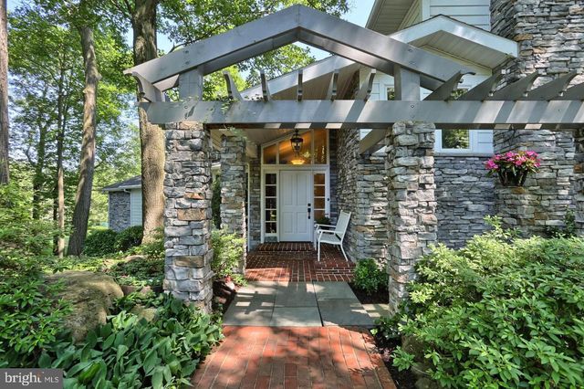 130 Northwest Dr #L-0022, Lebanon, PA 17042