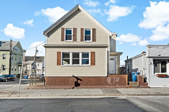 281 Dartmouth St, New Bedford, MA 02740
