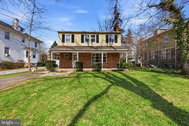 211 E  Providence Rd, Aldan, PA 19018
