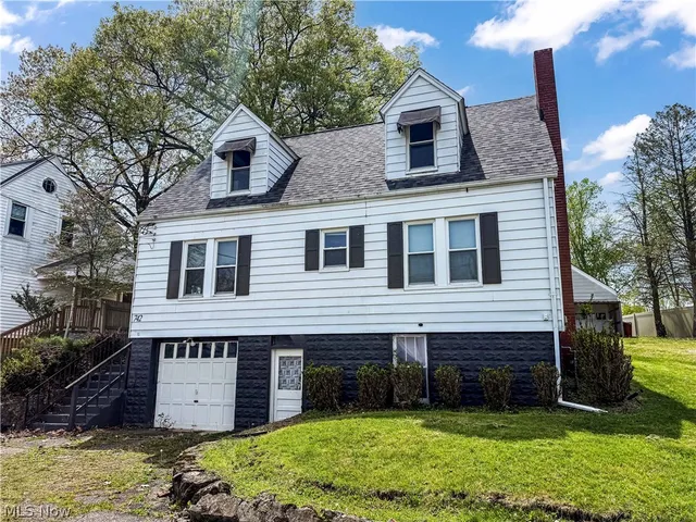 742 E  Market St, Cadiz, OH 43907