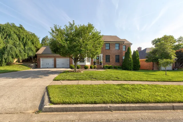 1133 Shagbark Ln, Lexington, KY 40515