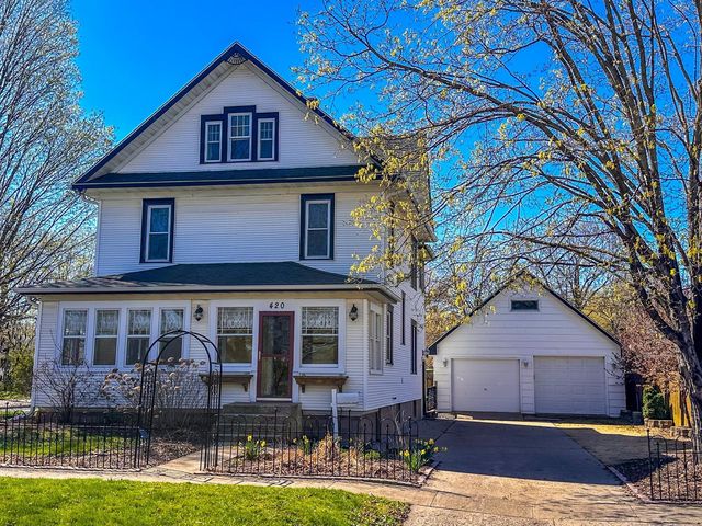 420 6th St E, Hastings, MN 55033