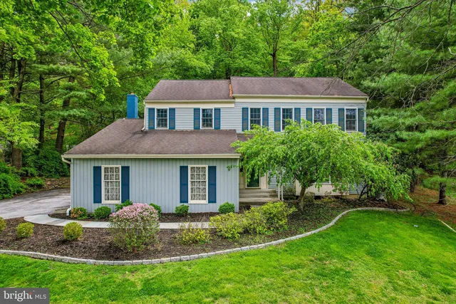 14 Airdrie Ct, Paoli, PA 19301