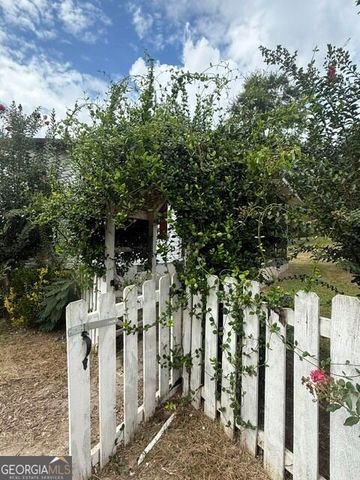 221 Lee St, Milledgeville, GA 31061
