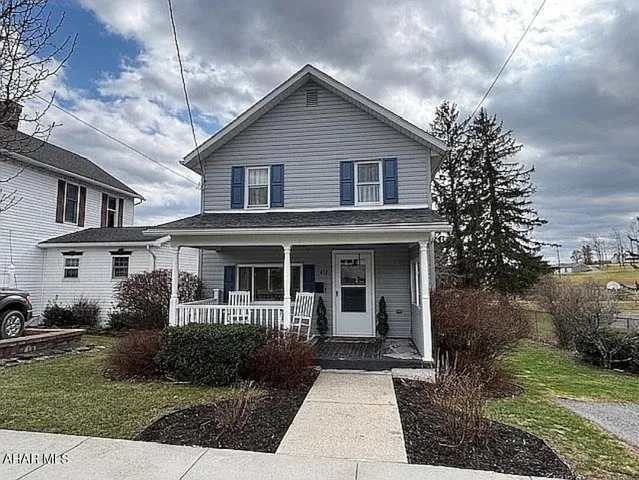 414 W  Triumph St, Ebensburg, PA 15931