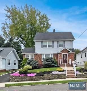 324 Cleveland Ave, Hasbrouck Heights, NJ 07604