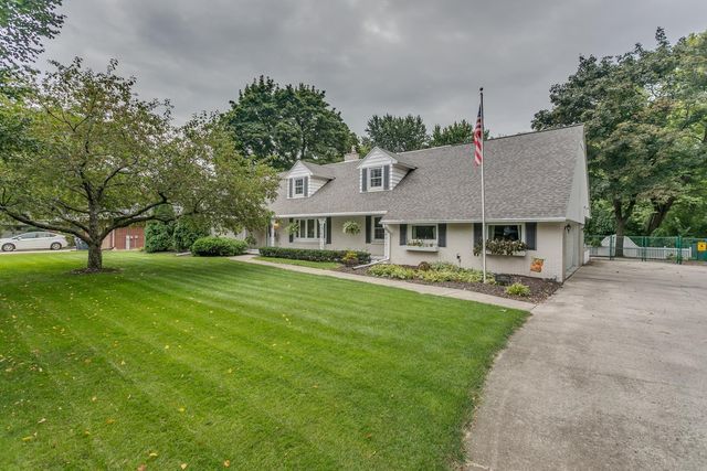 1001 E  Forest Ave, Neenah, WI 54956