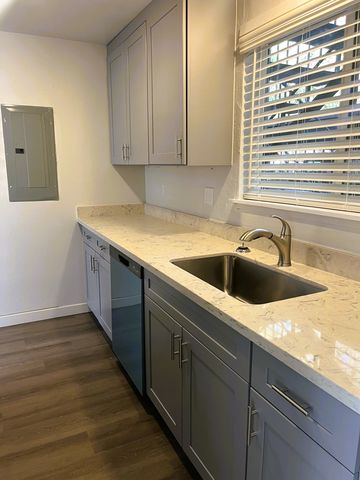 5900 Soundview Dr #203, Gig Harbor, WA 98335
