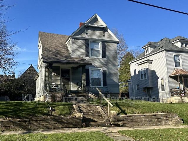 493 Gage St, Akron, OH 44311