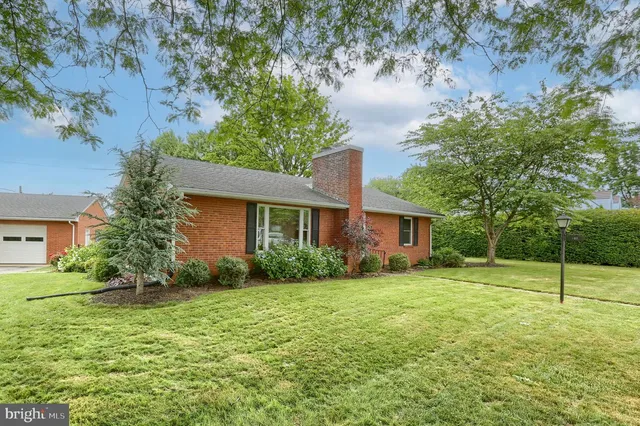 702 S  1st Ave, Lebanon, PA 17042