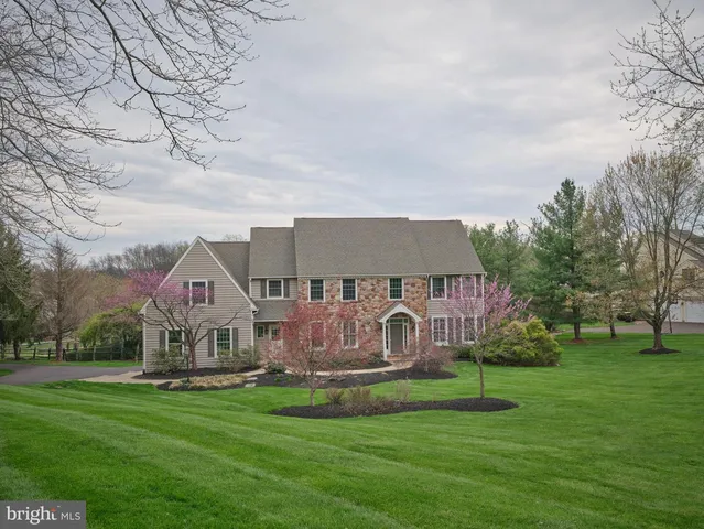 5455 McGinnis Ct, Doylestown, PA 18902