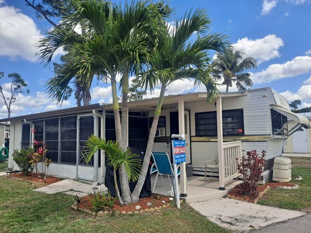 19701 N  Tamiami Trl #52, North Fort Myers, FL 33903
