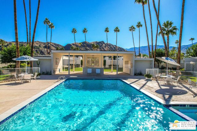 1856 Sandcliff Rd, Palm Springs, CA 92264