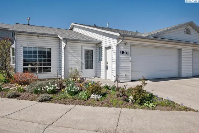 1501 SE Footloose Dr, Pullman, WA 99163