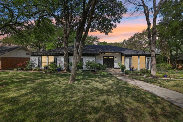 2214 Prestonwood Dr, Arlington, TX 76012