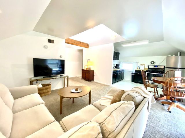 563 1/2 William St, Huntington, IN 46750