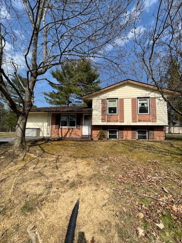 102 Wellswood Rd, Athens, WV 24712