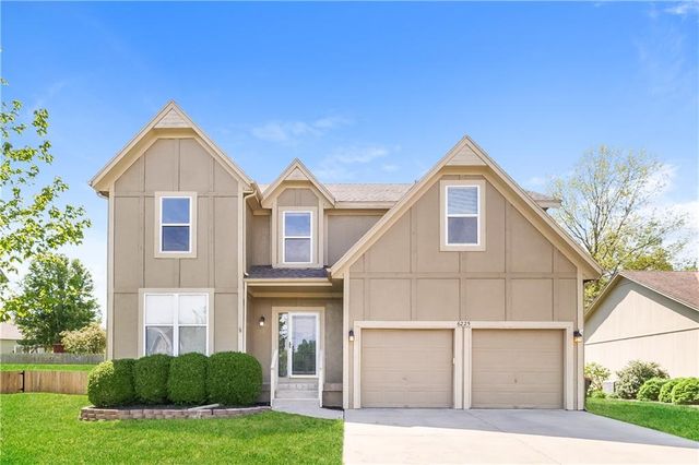 6225 W  155th Ter, Overland Park, KS 66223