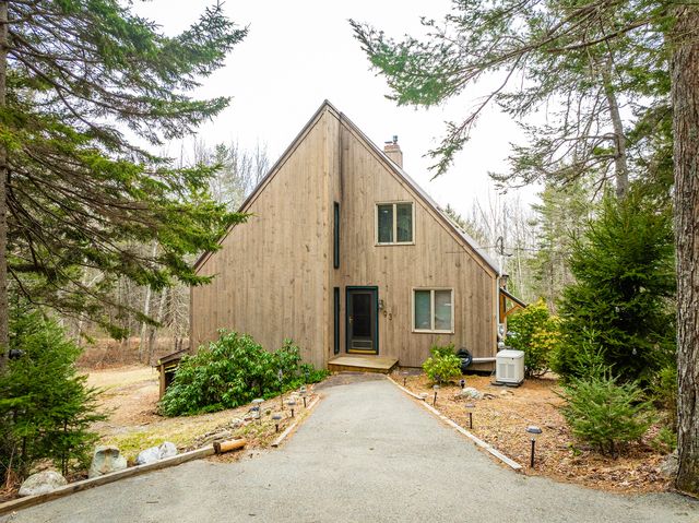 93 Black Road S UNIT 1 and 2, Searsport, ME 04974