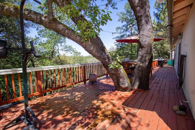 2320 Combie Rd, Meadow Vista, CA 95722
