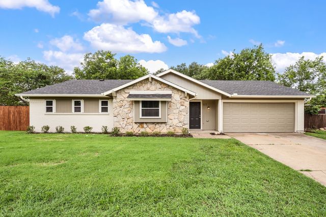 515 Brynmawr Ct, Arlington, TX 76014
