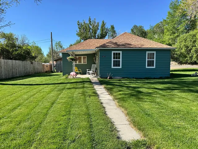 817 W  Wyoming Ave, Basin, WY 82410