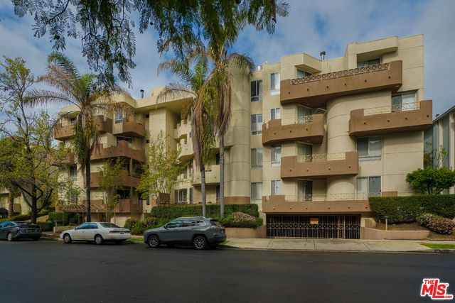 333 Westminster Ave #406, Los Angeles, CA 90020