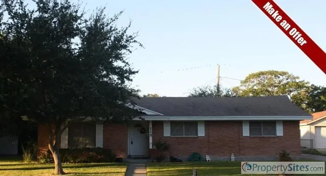 115 Grace Dr, Portland, TX 78374