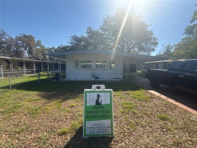 4710 Orange Blossom Dr, Zephyrhills, FL 33542