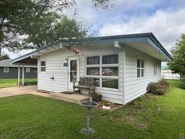 133 N  5th St, New Strawn, KS 66839