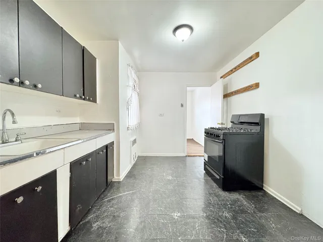 57-10 Junction Boulevard #1E, Flushing, NY 11373