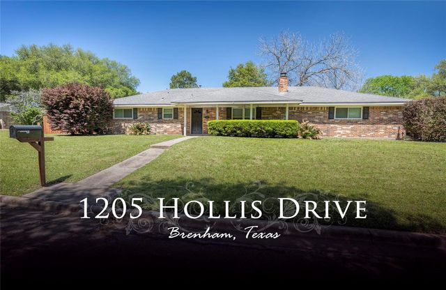 1205 Hollis Dr, Brenham, TX 77833