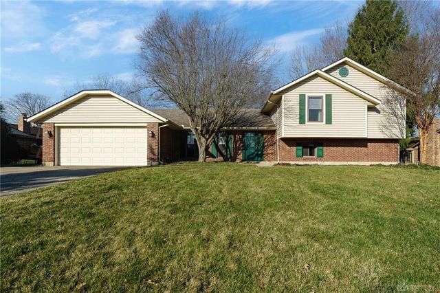 8865 Well Spring Pt, Washington Township, OH 45458