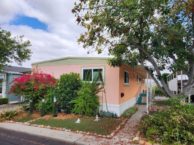 4979 Old Cliffs Rd, San Diego, CA 92120