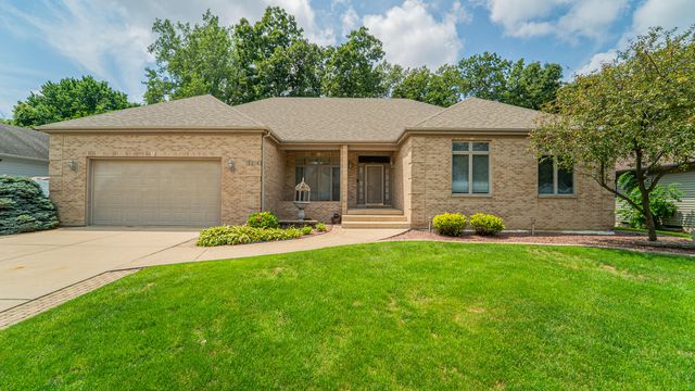 2318 Divac Dr, Schererville, IN 46375