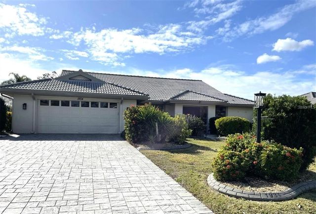 1934 New Bedford Dr, Sun City Center, FL 33573