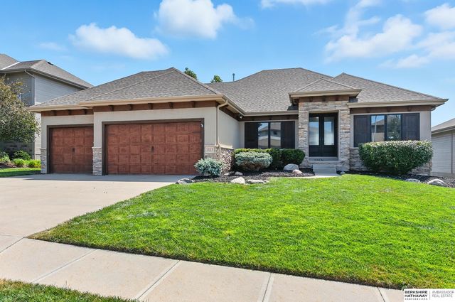 1213 S  209th Cir, Elkhorn, NE 68022