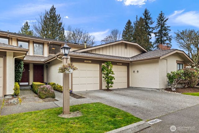 16014 Village Green Drive SE #C, Bothell, WA 98012