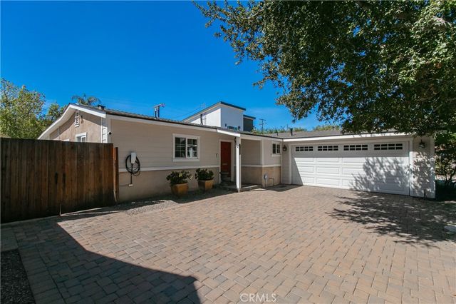 17450 Lemac St, Northridge, CA 91325