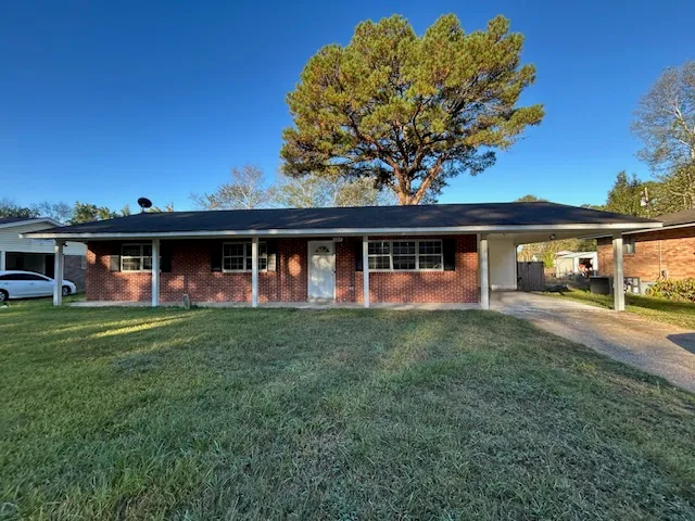 129 Lee St, Columbus, MS 39702